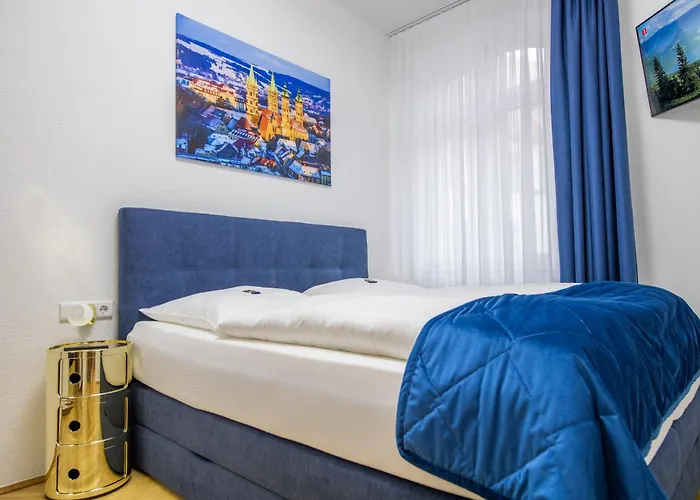 Typisch 3* Naumburg (Saale)